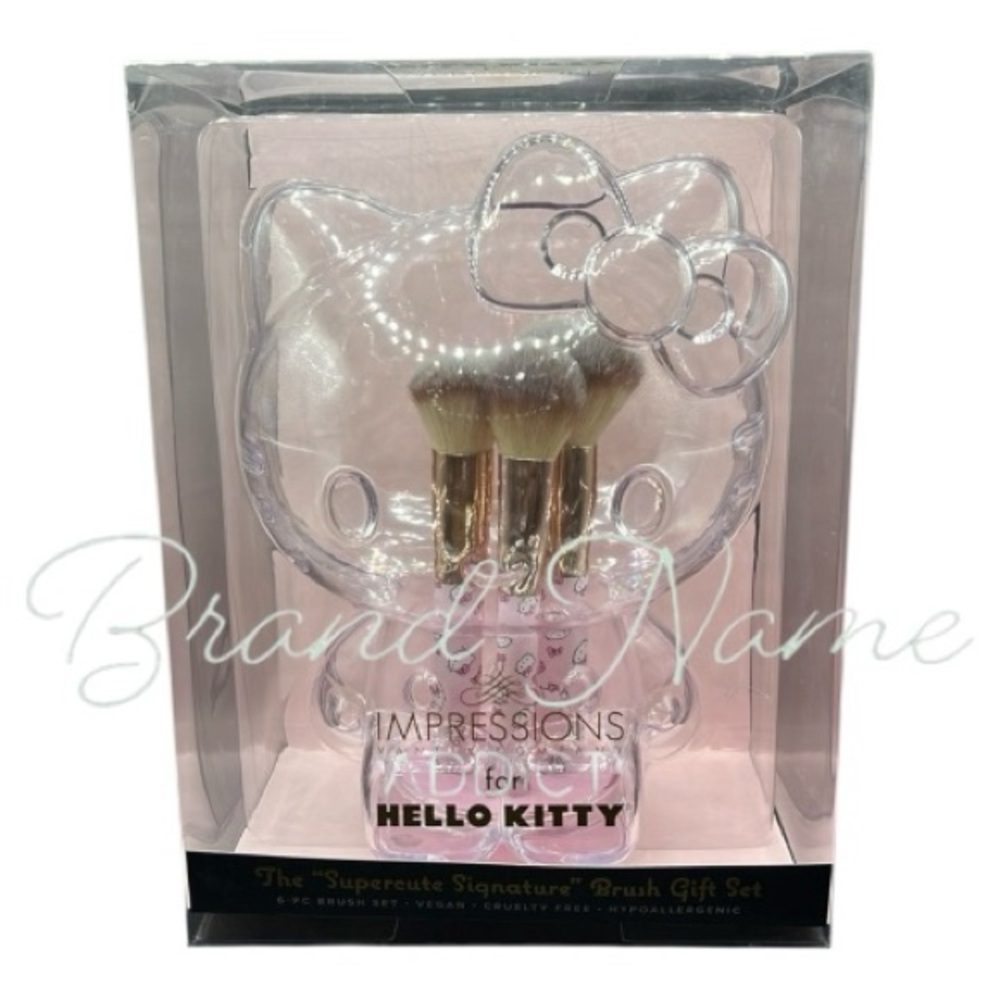 PRICE IS FIRM - Hello Kitty Clear The Supercute Signature 6 Piece Brush Gift Set
